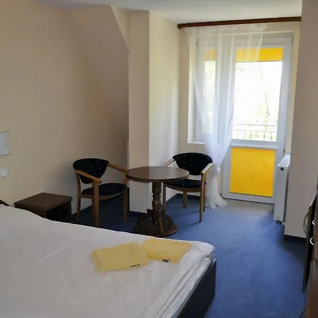 Resident Bed & Breakfast 3*